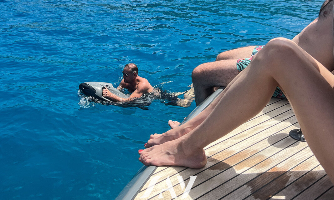 SAY 42 „OLIVIA“ Carbon Superboat mit T-Top für Tagescharter Ibiza 7
